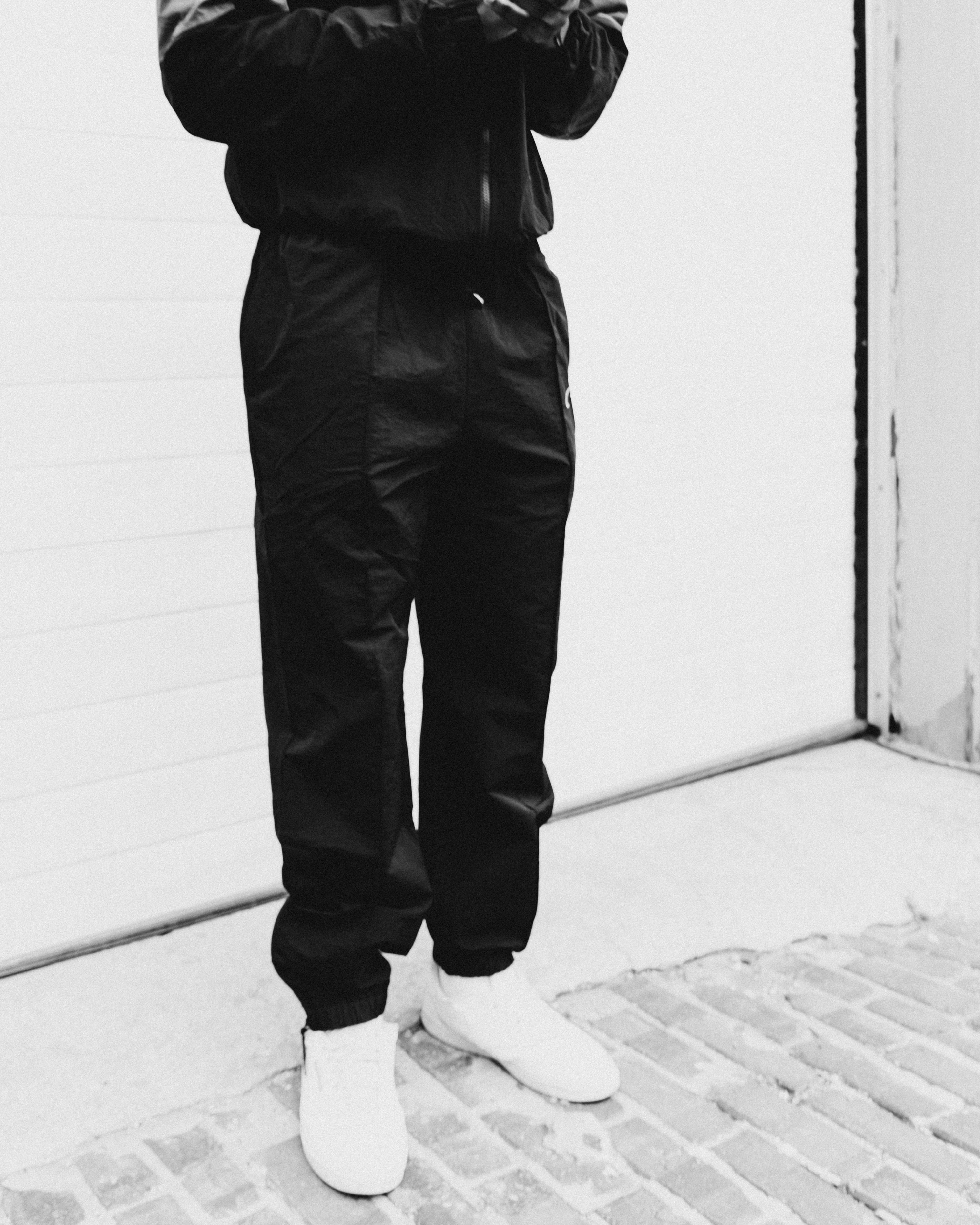 【DISCERNMENT】Signature Trackline Jersey Pants Signature Track Pant - Black